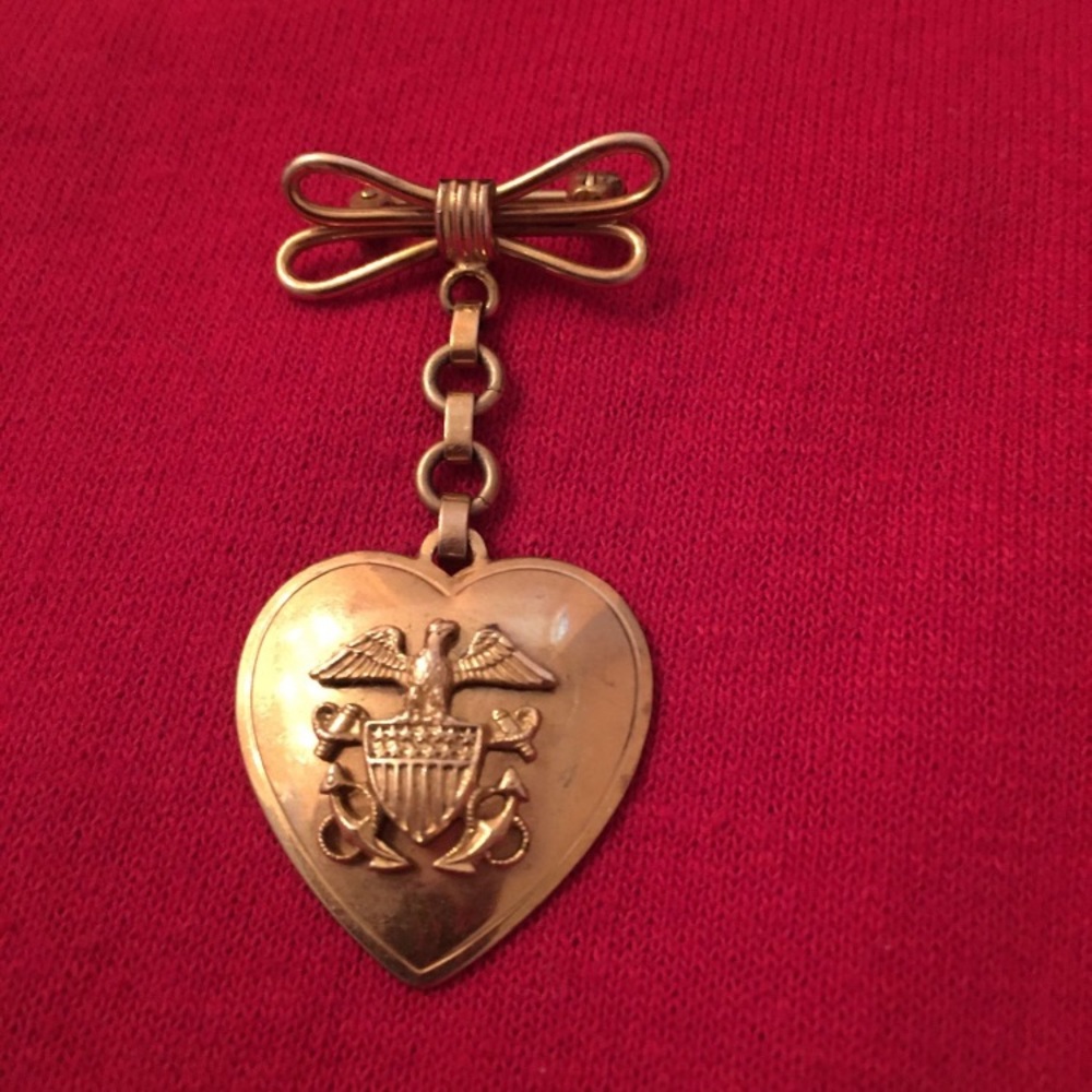 WW2 US Navy Sweetheart Pin